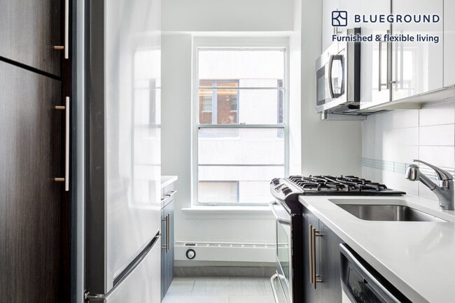 Photo - 300 E 51st St Unit FL16-ID533