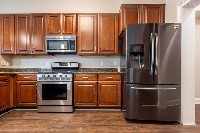Building Photo - Sterling Manor Rental