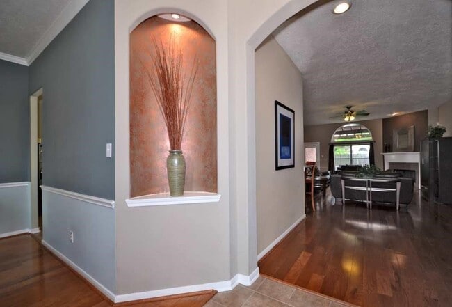 Photo - 21114 Albany Park Ln