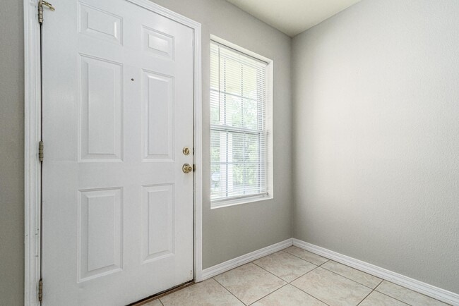 Photo - 100 Corwin Dr