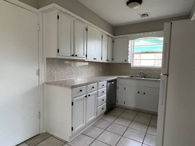 Photo - 130 NE Fullerton- COMING SOON!