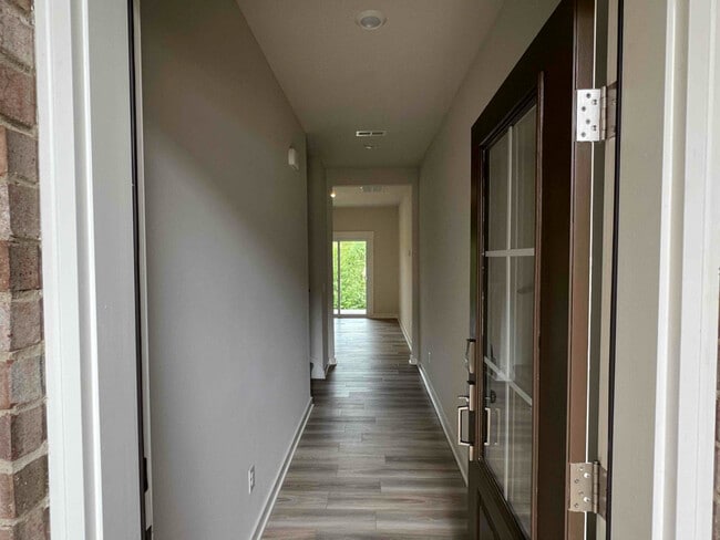 Photo - 145 Rising Ln