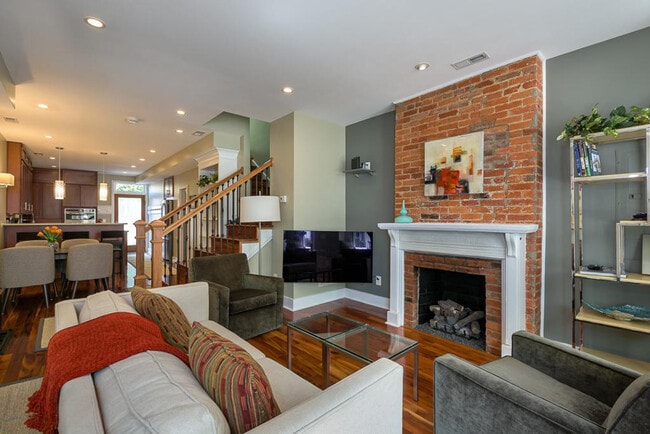 Photo - 401 Constitution Ave NE Unidad ID196008P