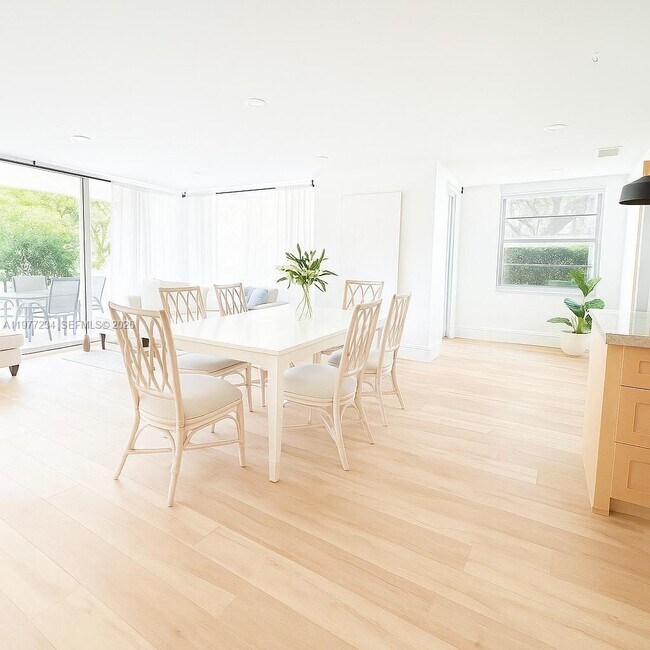 Photo - 199 Ocean Ln Dr Unit 115