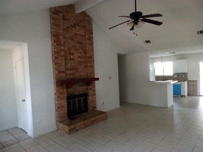 1904 Krizan Ave
