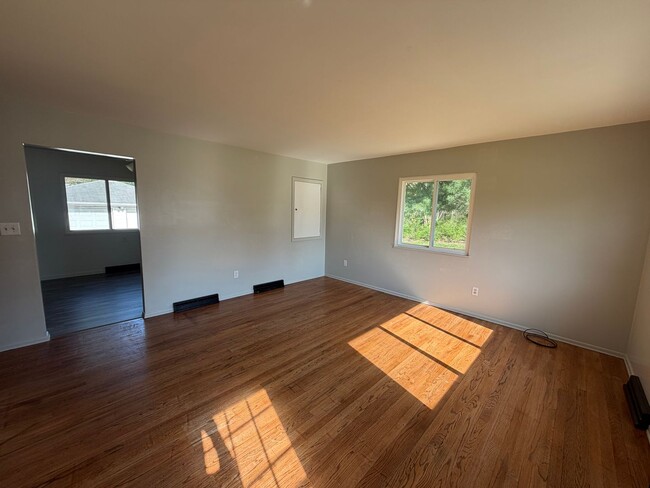 Photo - 2227 Ogden Ave NW
