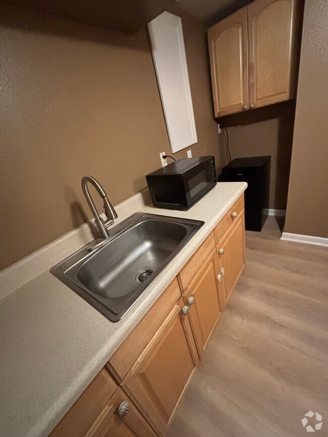 Building Photo - 10 Flamevine Ln Rental
