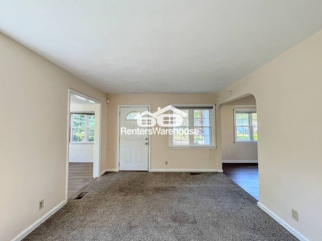 Photo - 530 Sterling St