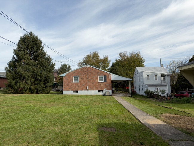 Photo - 432 E Main St