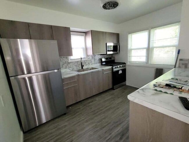 Photo - 2267 Tennessee St