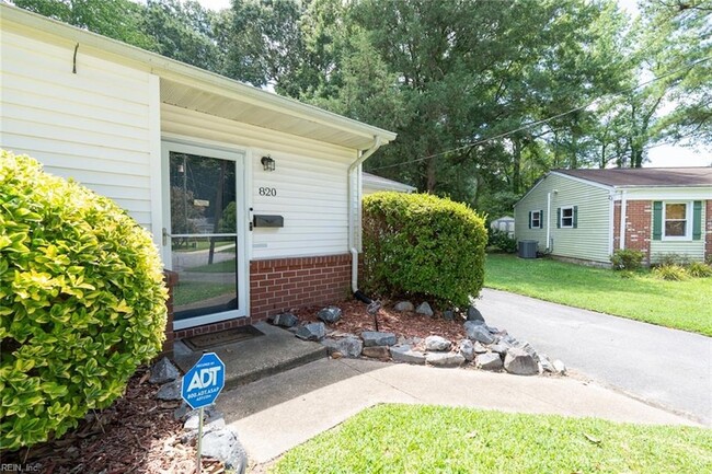 Photo - 820 Plainsman Ct
