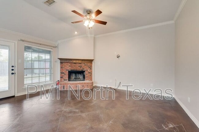 Photo - 301 S Alabama St