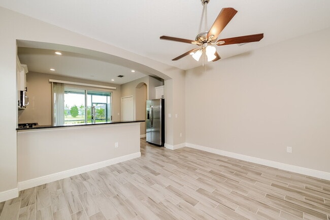 Photo - 10913 Shade Tree Cv