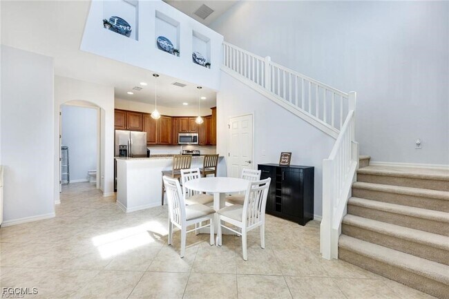 Photo - 11758 Izarra Way