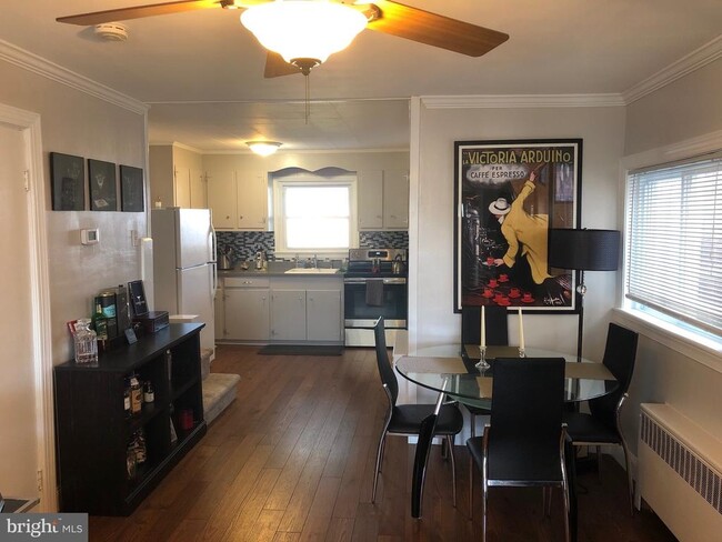 Photo - 212 W 6th Ave