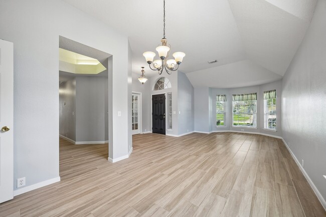 Photo - 1314 Deerbrook Dr