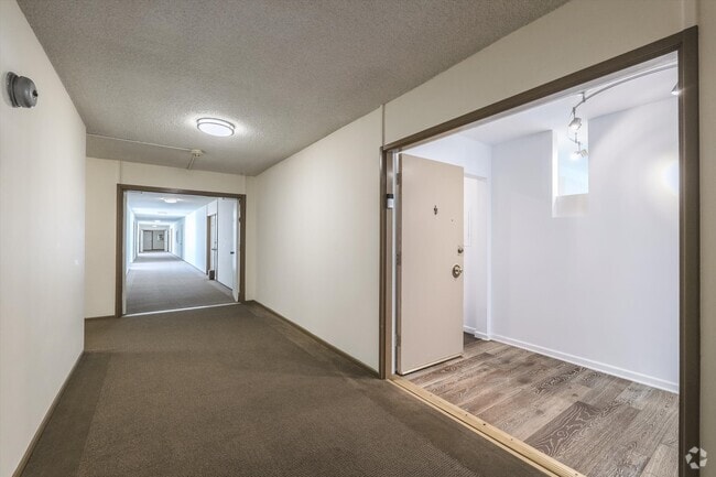 Building Photo - 8701 Delgany Ave Unit 0 Rental