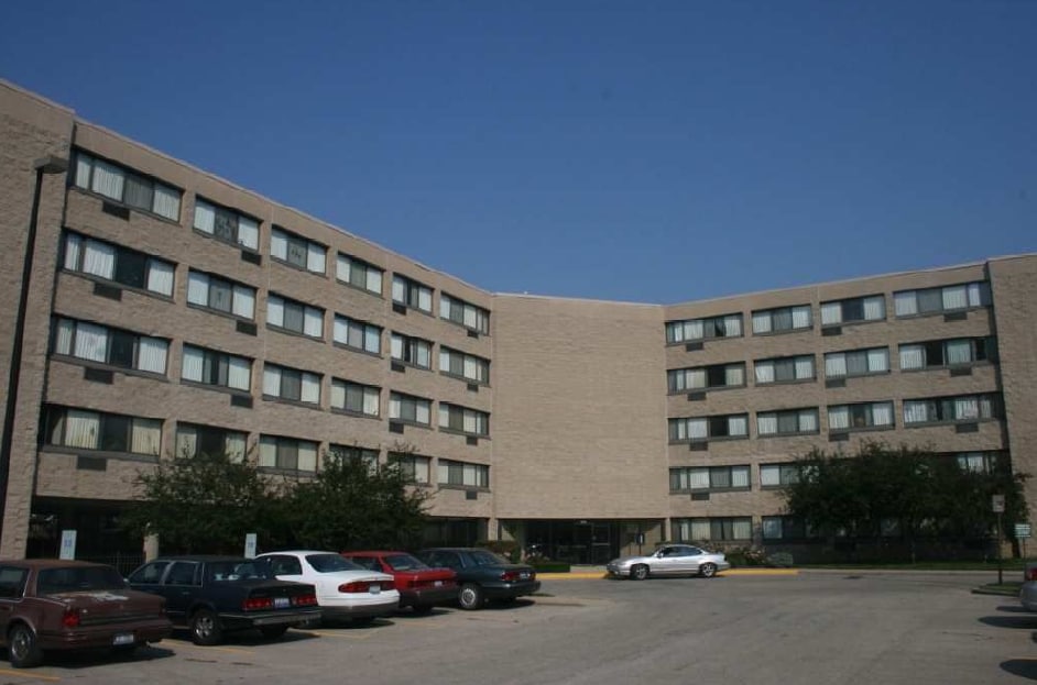 Photo - Park Towers Apartments