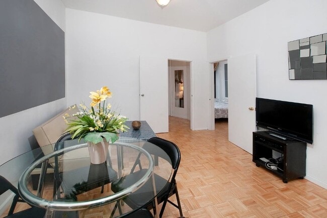10 W 25th St Unit 24M