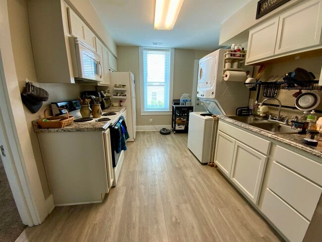 Photo - 215 W Milwaukee St