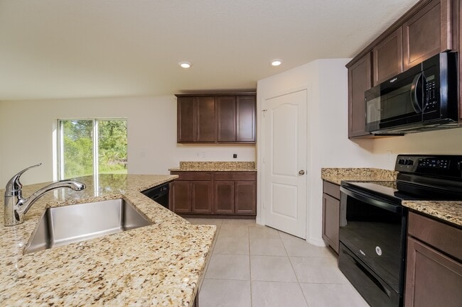 Photo - 1167 Walden Blvd SE