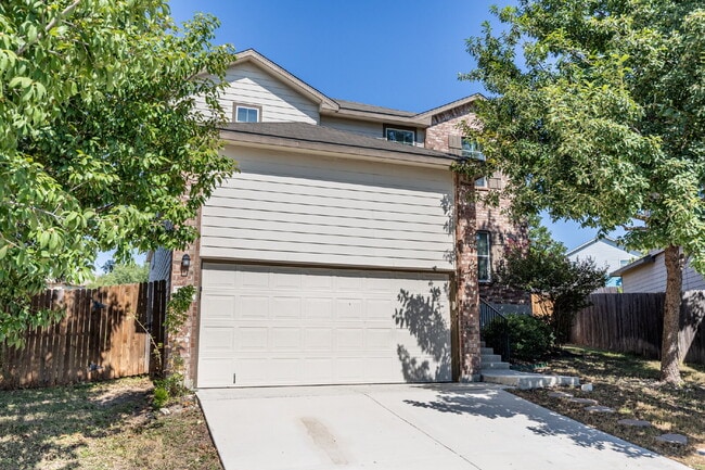 Building Photo - 1411 Frio Eagle Rental