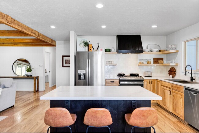 Photo - 609 N 2nd St