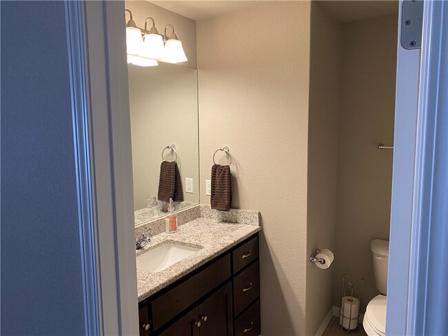 Photo - 93 Kinloch Dr