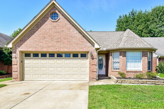 Building Photo - 7653 Fox Hunt Dr E Rental