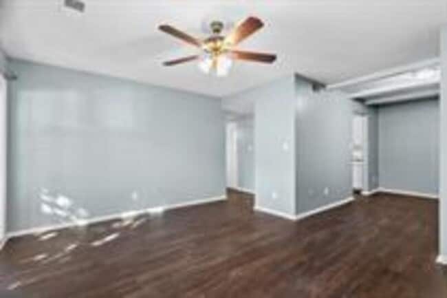 Photo - 5 NW O'Brien Rd