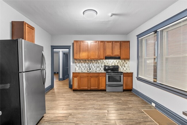 Photo - 4040 Shreve Ave Unit B