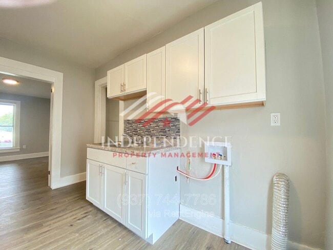 Photo - 323 Harrison St Unit Upper