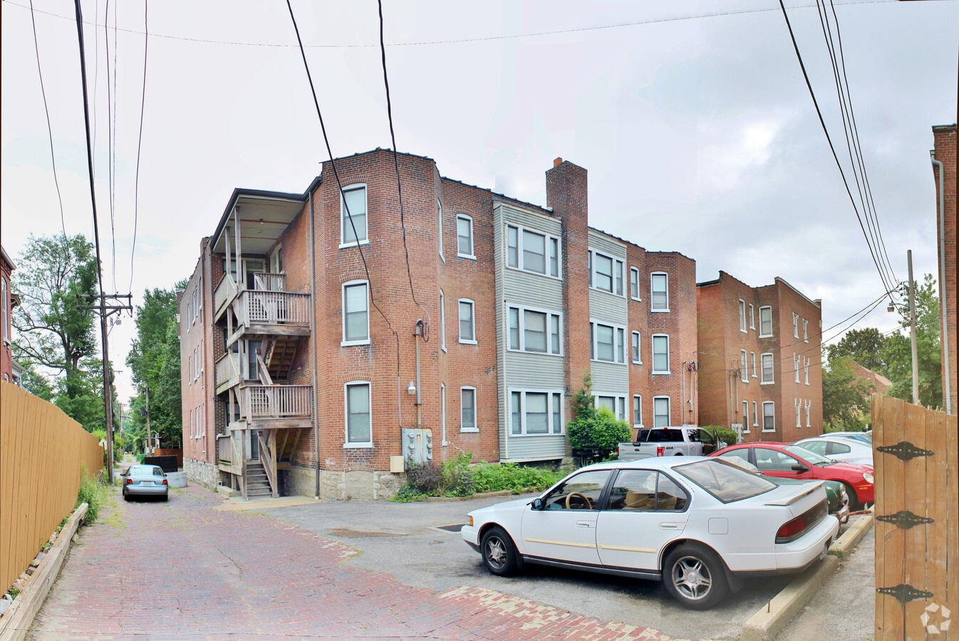 Photo - 3201 Russell Blvd Apartments