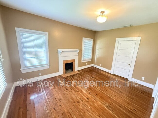 Photo - 257 S Fulton St