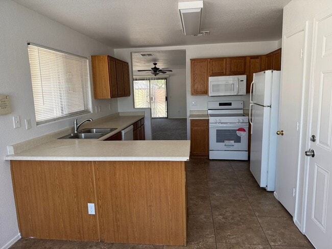 Photo - Beautiful Home for Rent in Phoenix!