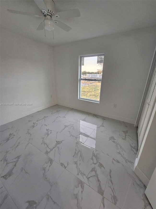 Photo - 3819 3rd St W