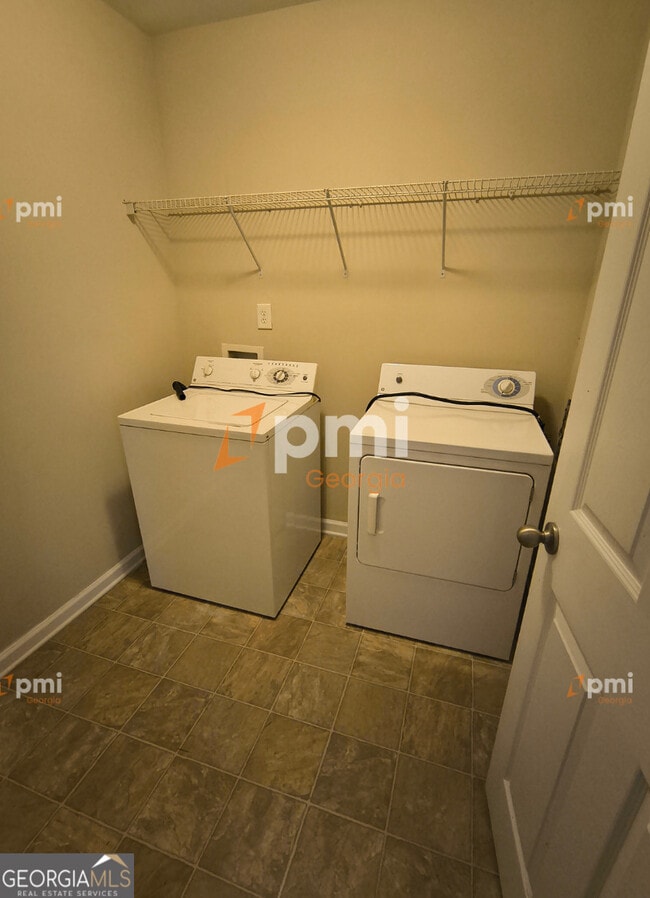 Photo - 306 Creek Manor Way