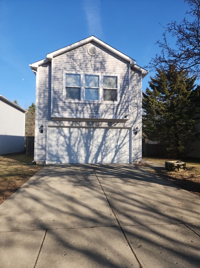 Building Photo - 16706 Aulton Dr