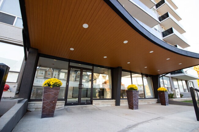 165 Ontario