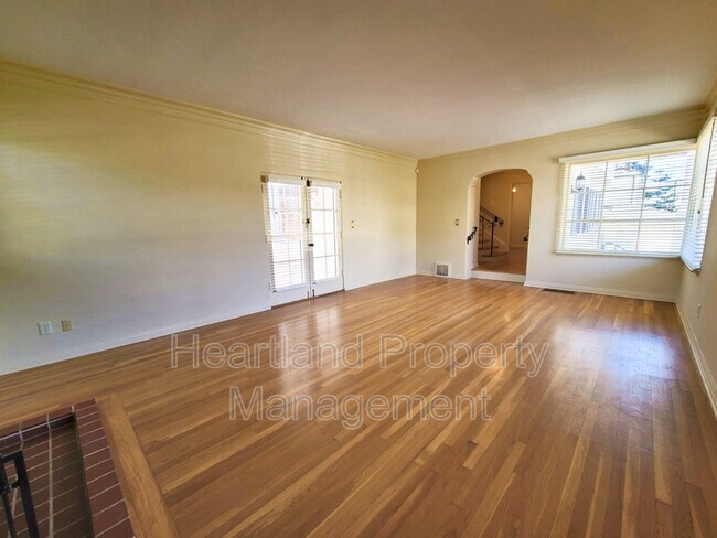 Photo - 3773 Wellborn St