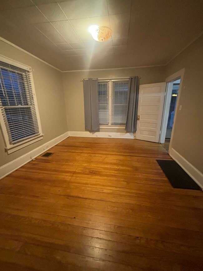 Photo - 206 Magazine St