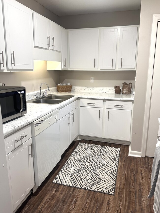 Summer West Apartments