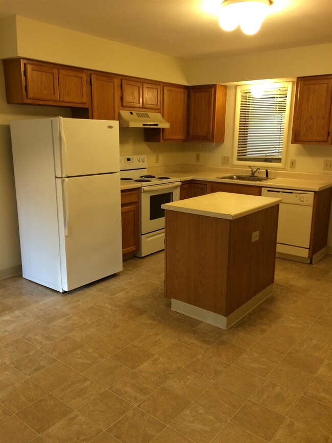 Hickory Hills Apartments Chittenango, NY