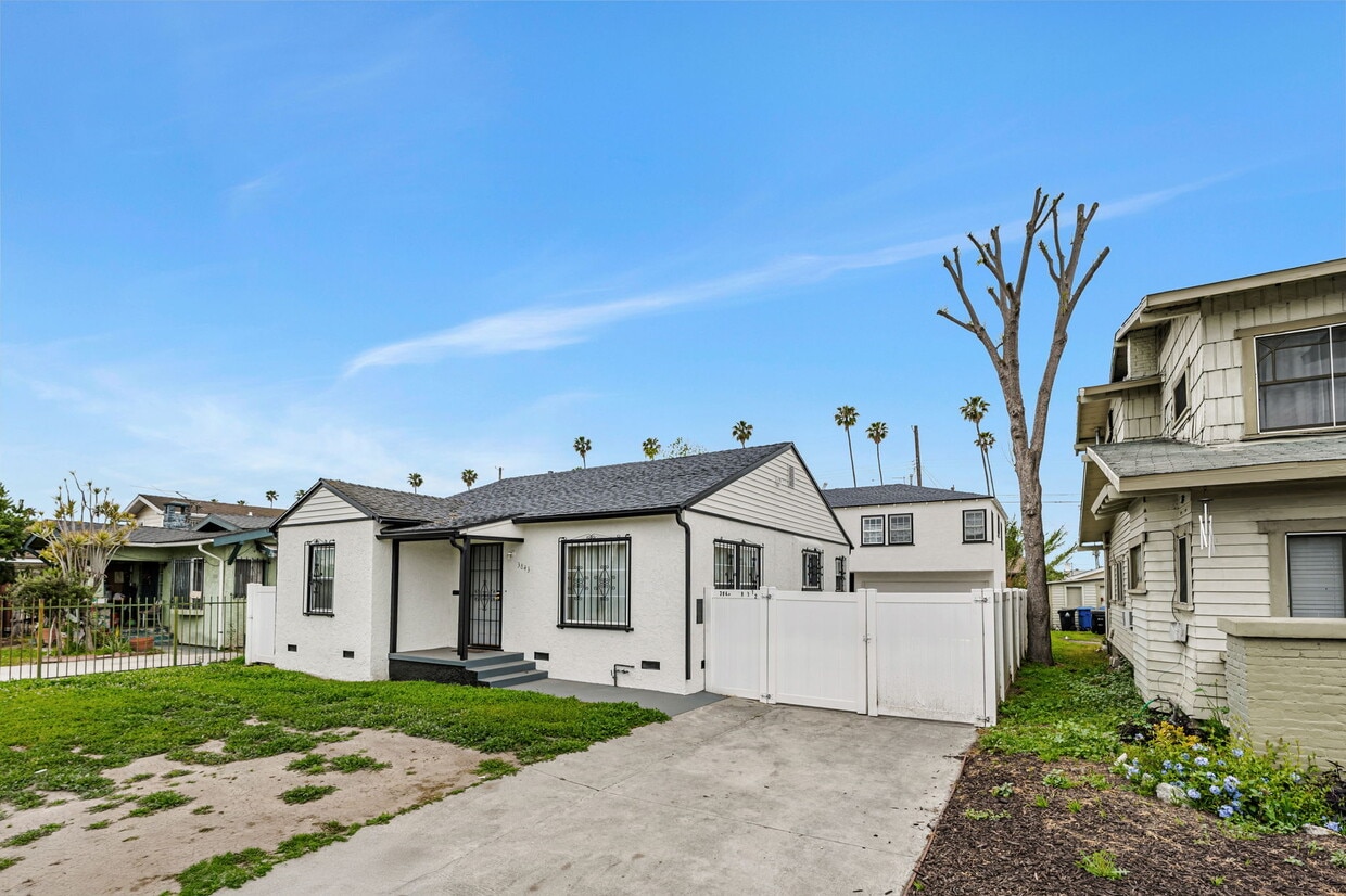 Photo - 3841 Arlington Ave (Los Angeles, CA)