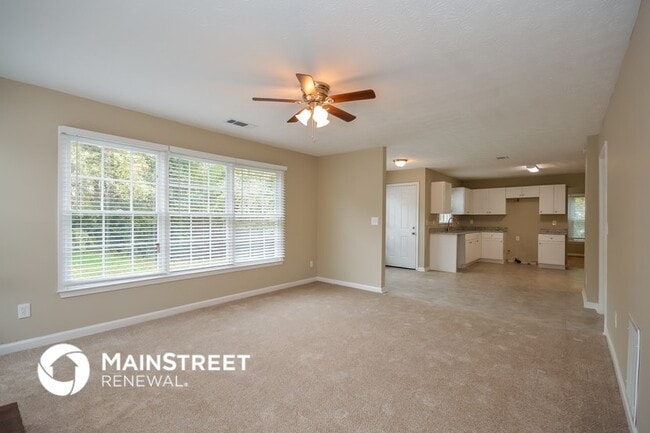 Photo - 145 Cinnamon Fern Cir