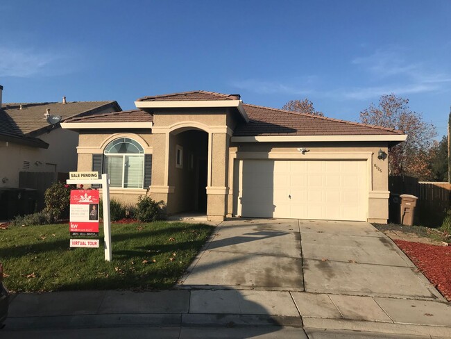 Building Photo - 3 Bed | 2 bath | 1582 SF |  2 Car Garage |  Single Story | Tenant pays $175 for WS&G