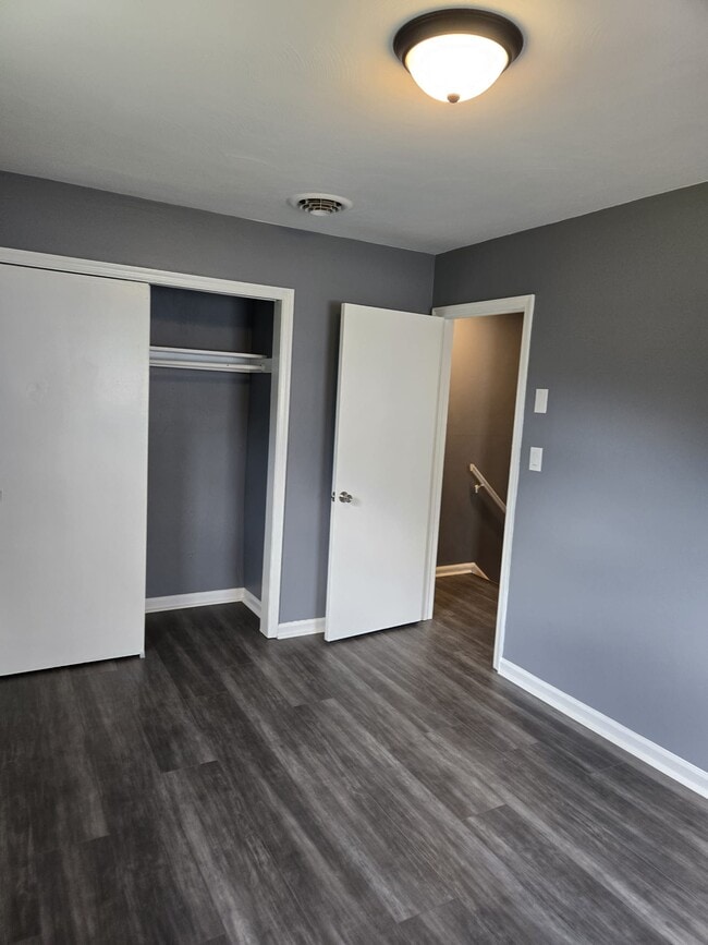 Photo - 1165 Ruddell Rd