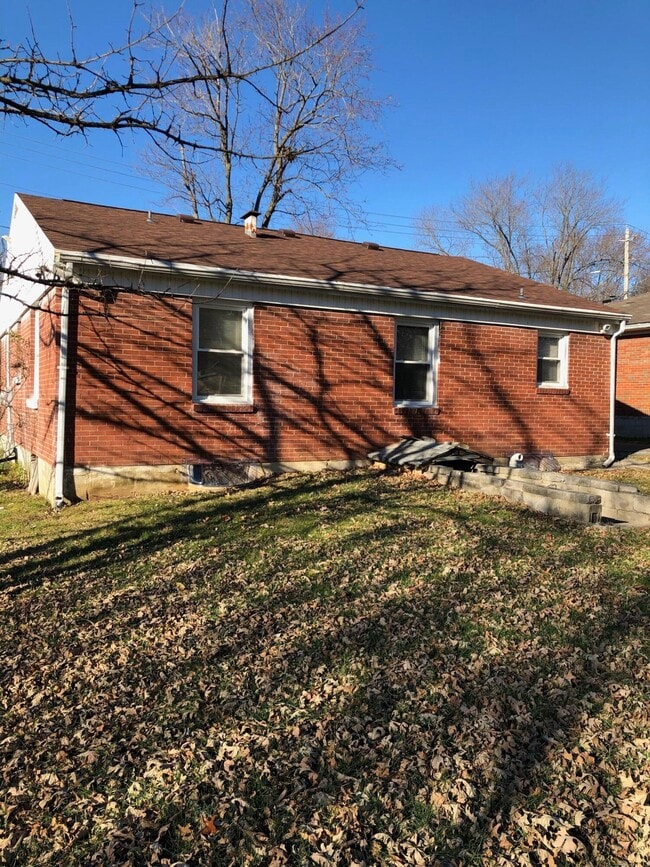 Photo - 135 Willis Ave