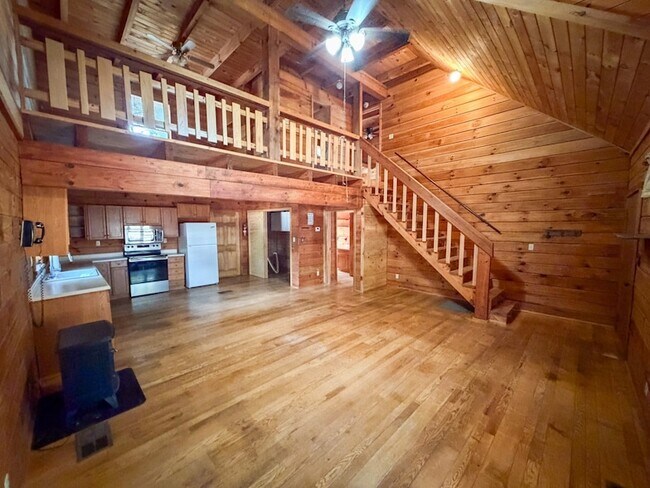 Photo - 111 Rocky Creek Dr