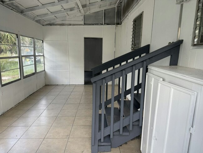 Photo - 44 Circle Dr